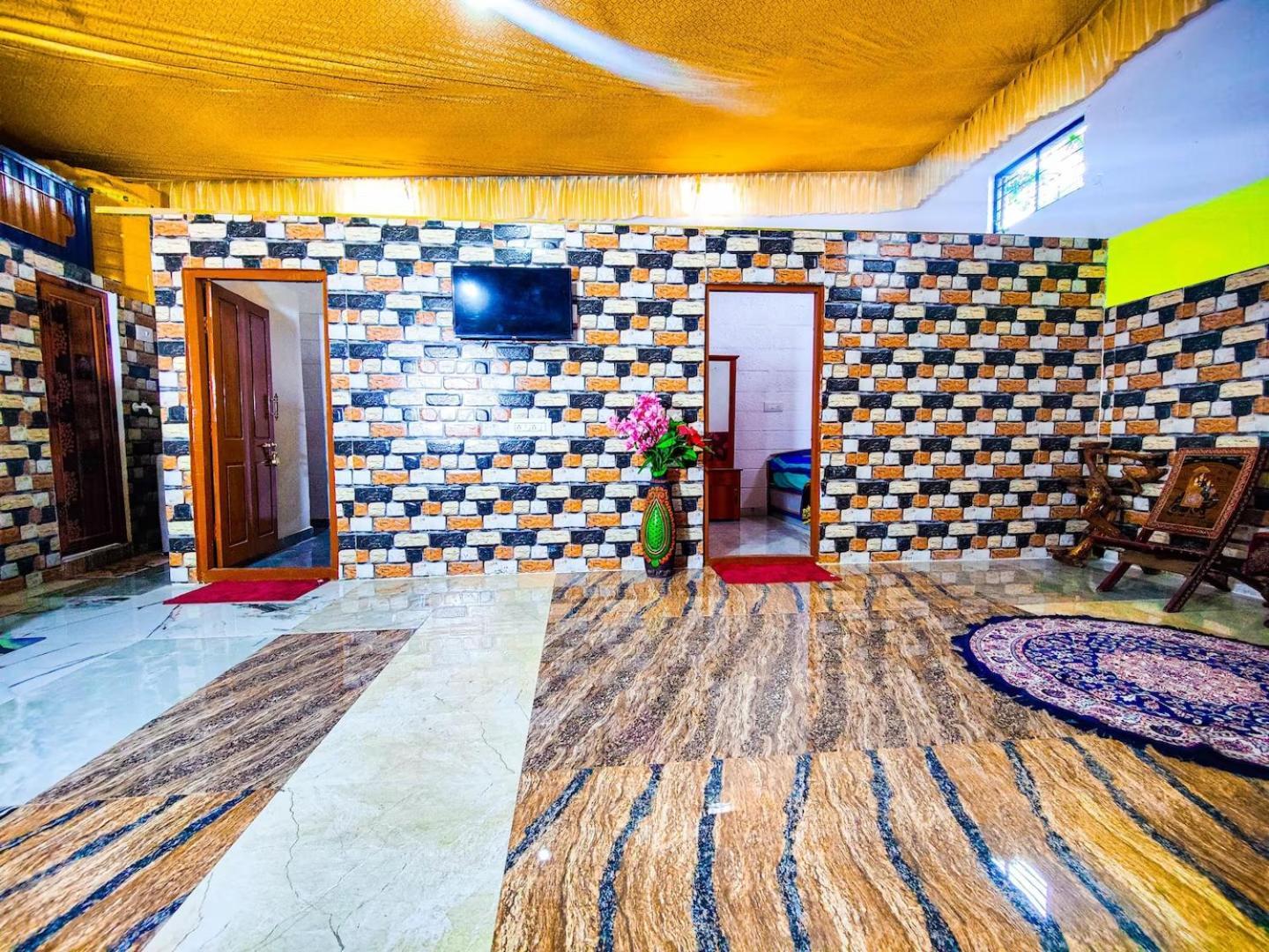 Sahara Family Homestay Mysore Exteriör bild